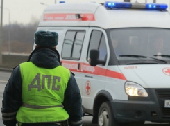 Под Шахтами под колеса иномарки попала 44-летняя женщина