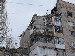 Заместитель губернатора потребовал в несколько смен восстанавливать пострадавший от взрыва дом на Хабарова