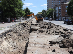 Затянувшийся водопровод: продолжается реконструкция сети по Советской в Шахтах