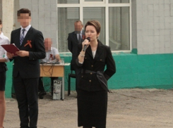 Директор шахтинской школы №5 нанимала на работу «мертвые души»