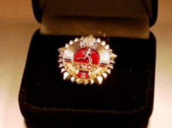 Шахтинские выпускники получили значки ГТО 