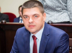 Партия оказывает давление на депутатов-единороссов, проголосовавших против сити-менеджера Шахт