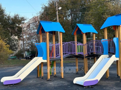  Детские площадки в Шахтах не будут ремонтировать в 2026 году