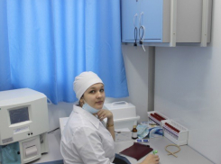 В Шахтах областные врачи начали прием больных