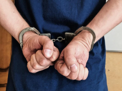 До пяти лет тюрьмы за кражу инструментов из автомобиля грозит 34-летнему шахтинцу 