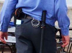 Шахтинский полицейский получил три года условно за избиение