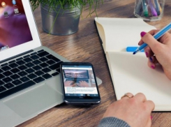 На «удаленке» работодатель платит вам деньги, а не наоборот: предупреждают шахтинцев