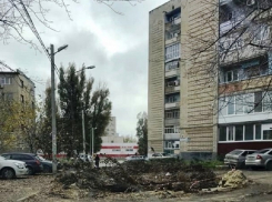 «Восстанавливать дорогу никто не собирается!» - возмущены жители улицы Индустриальной в Шахтах