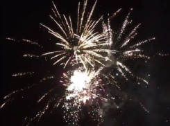 Празднование Дня Шахтера и Дня города завершились праздничным салютом в Шахтах