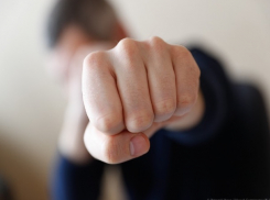 Шахтинец избил и ограбил свою девушку-москвичку 