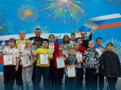 Юные шахтинцы показали навыки игры в шашки 