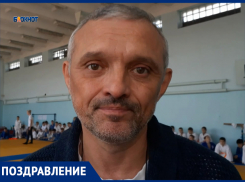 Тренер-дзюдоист, всего полгода работающий физруком в школе, привел двоих учеников к победам на олимпиаде учащихся