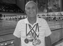 В погоне за медалью остановилось сердце: шахтинский ветеран плавания умер прямо в бассейне