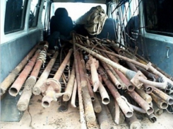 Более 300 кг металла украли двое безработных с железной дороги под Шахтами