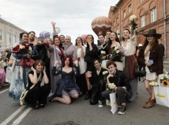 Студент из Шахт победил во всероссийском конкурсе молодых дизайнеров «Мода на мир – 2025»