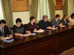 В шахтинской администрации прошло совещание по освоению бюджетных средств в 2016 году