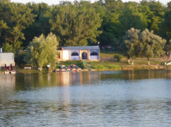 Шахтинцам сообщили о сроках купального сезона