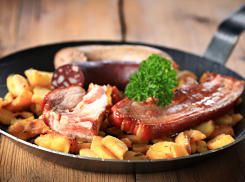 В Ростовской области обнаружили опасную для здоровья вареную колбасу