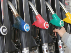 Шахтинская заправка попала в перечень российских АЗС, торгующих опасным топливом