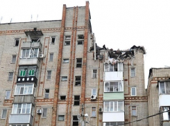 Пострадавший от взрыва подъезд соседней пятиэтажки на Хабарова скоро будет готов к заселению