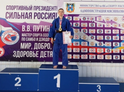 Шахтинка Алина Коваленко одержала победу на спортивных Играх молодежи Дона по дзюдо