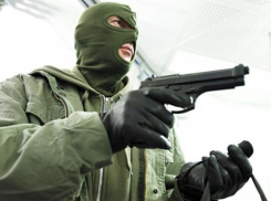 Преступников, ограбивших валютчика в Шахтах на 6,5 миллионов рублей приговорили к большим срокам