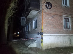 Казаки организовали ночное дежурство у дома, где обрушилась часть стены