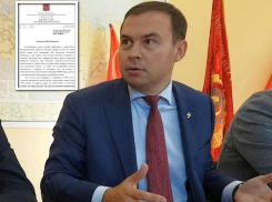 Заместитель Геннадия Зюганова пожаловался на действия шахтинского учителя Алексея Желтова в Генпрокуратуру