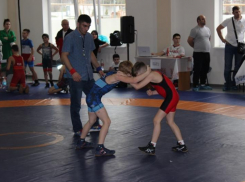 Первенство города по греко-римской борьбе прошло в зале имени братьев Самургашевых