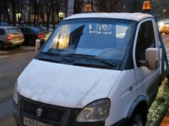 У шахтинца угнали «Газель»