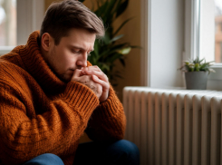 Жители дома на Ворошилова замерзают без отопления