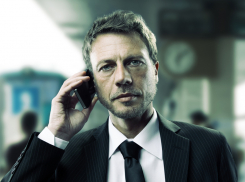 Почему телефонным мошенникам удается облапошить такое количество граждан: названа самая цепляющая фраза для «развода»