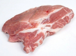 Шахтинского предпринимателя заставили уничтожить 129 кг свинины 
