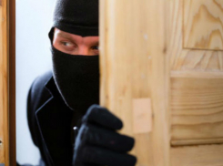 Шахтинец не смог устоять против искушения обворовать незапертую квартиру