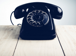 Мама, я попала в аварию, нужны деньги: мошенники продолжают телефонные атаки