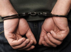 На станции Шахтная задержали находящегося в розыске разбойника