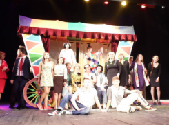 В театре «Пласт» завершился 86-й театральный сезон