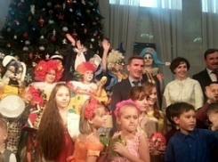 Одаренные дети из Шахт побывали на губернаторской елке в Ростове