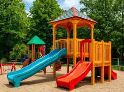 9 новых детских площадок запланировано создать в этом году в Шахтах