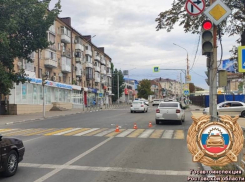 В центре Шахт сбили 67-летнюю женщину на пешеходном переходе