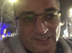 «Красавчик!»: ночью в центре Шахт предприниматель незаконно установил урны и готов понести наказание