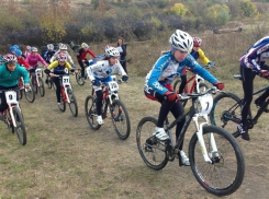 Спортсмены на маунтинбайках боролись в Шахтах за победу на чемпионате и первенстве ЮФО