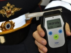 Пьяный сотрудник полиции из Батайска врезался в Камаз под Шахтами