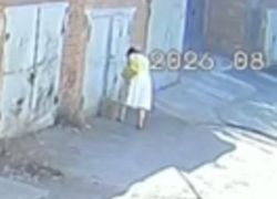 Пенсионерка из Шахт предпочла не делать закрутки, а украсть их из чужого гаража