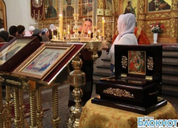 В Шахты прибыл ковчег с мощами святого Николая Чудотворца и целителя Пантелеимона