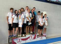 Шахтинцы успешно выступили на областных соревнованиях по плаванию