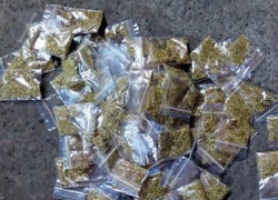 Два жителя Шахт задержаны с крупной партией наркотиков 