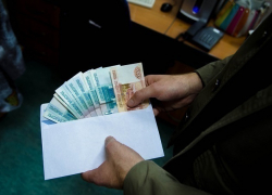 Шахтинского ветинспектора поймали на взятке возле «Магнита»