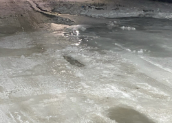 Каток вместо дороги образовался на улице Грушевский антрацит в Шахтах