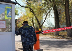 В Шахтах ограничили въезд на территорию БСМП. Зачем?